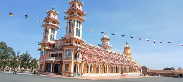 Cao Dai Temple